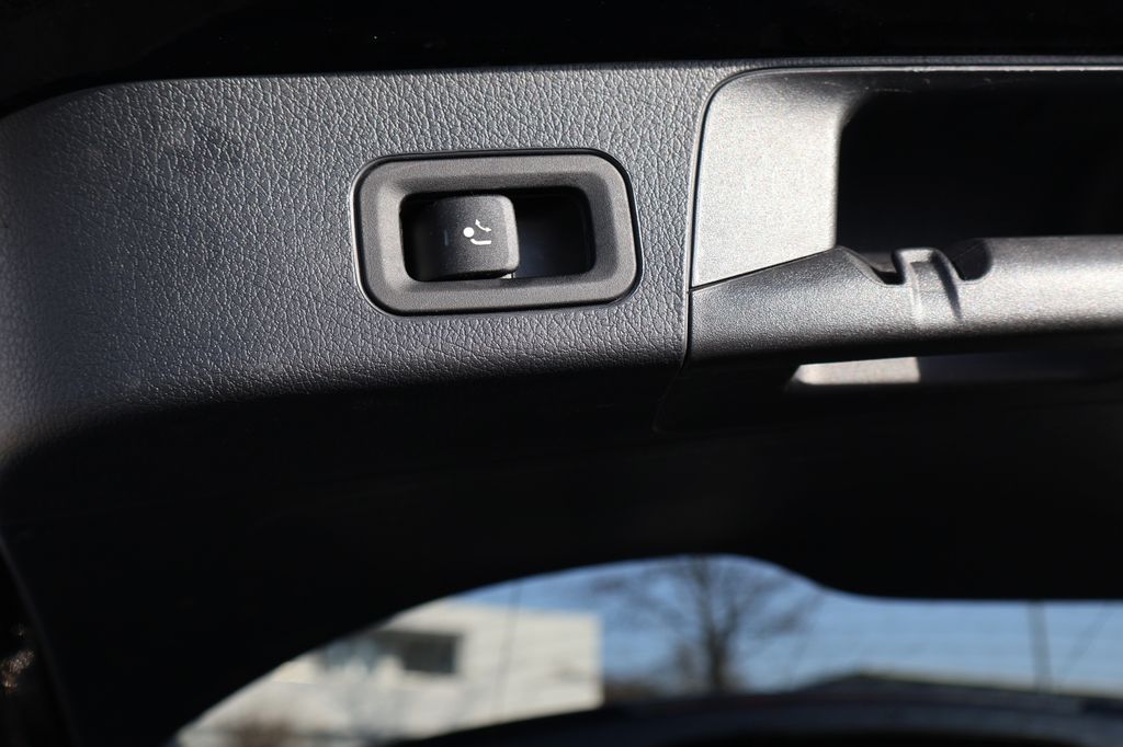 Mercedes-Benz GLB 200 2022