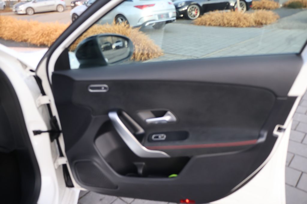 Mercedes-Benz A 250 2021