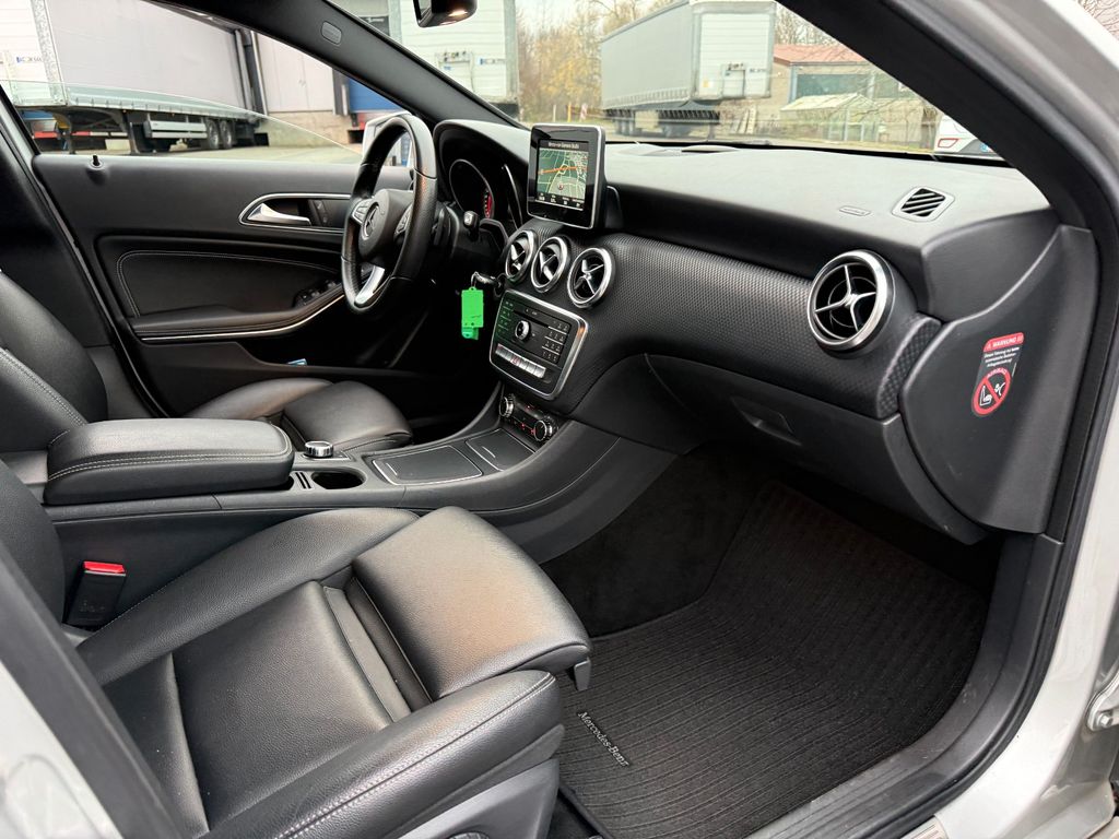 Mercedes-Benz A 180 2016
