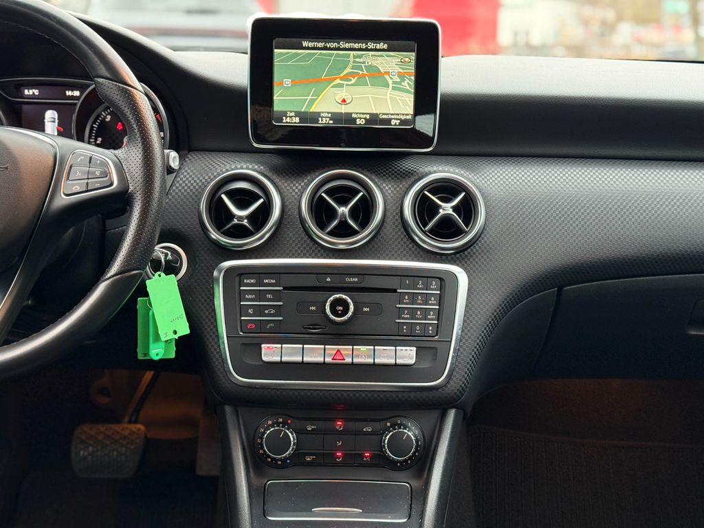 Mercedes-Benz A 180 2016