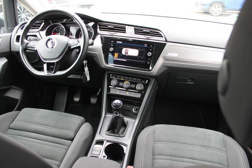 Volkswagen Touran 2019