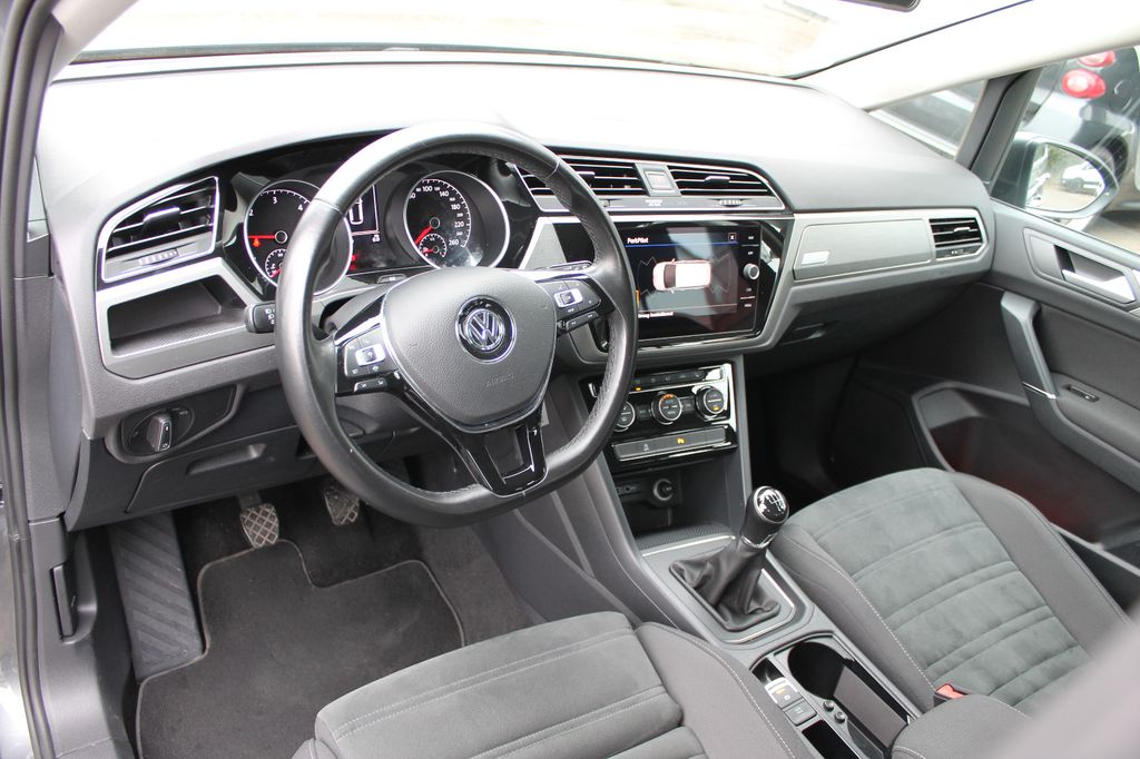 Volkswagen Touran 2019