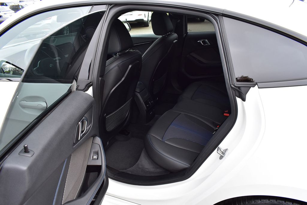 BMW 218 Gran Coupé 2024