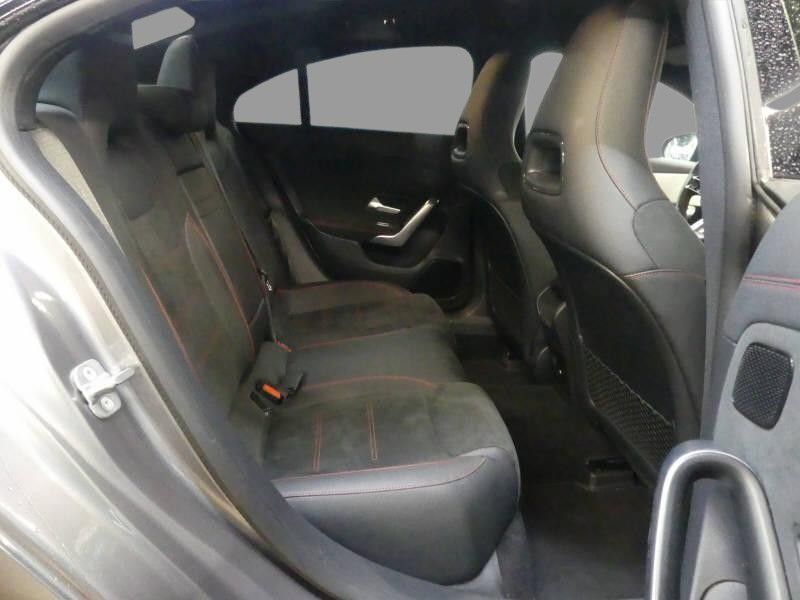 Mercedes-Benz CLA 180 2025