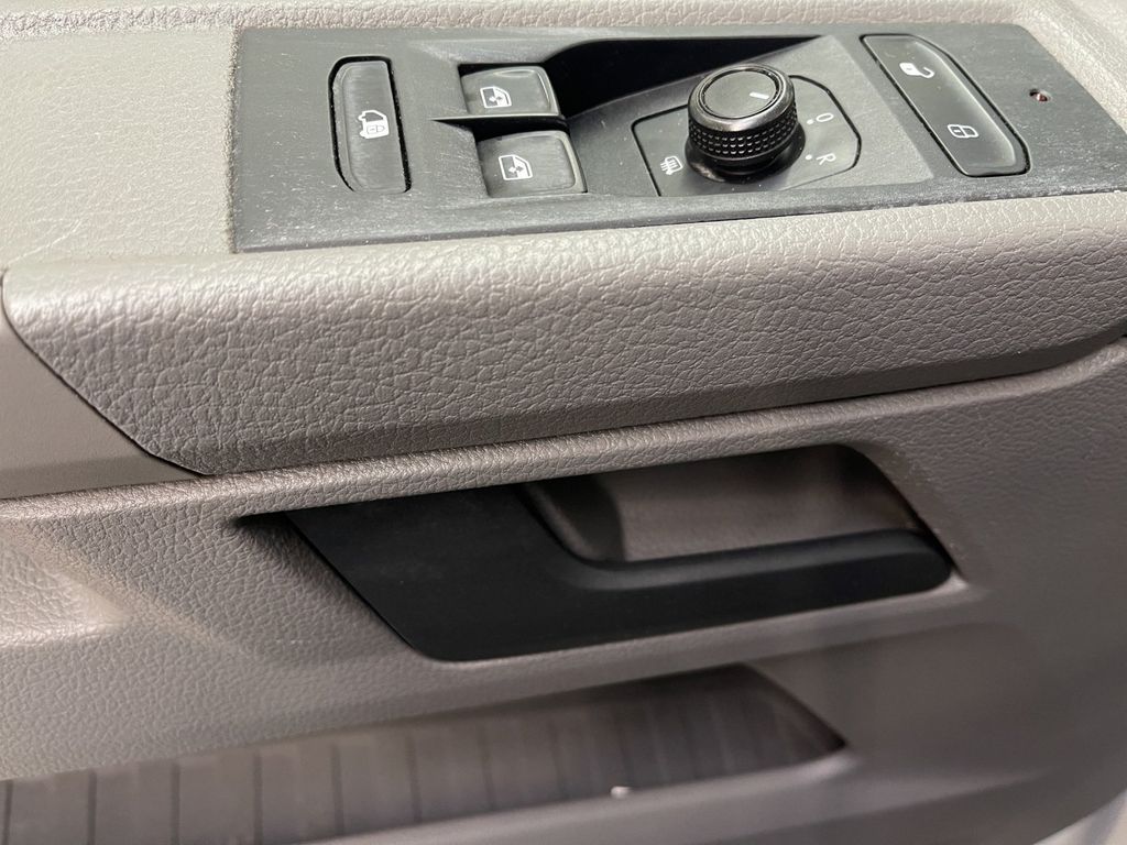 Volkswagen T6 Transporter 2021