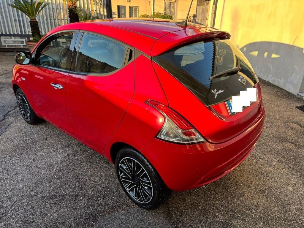 Lancia Ypsilon 2022