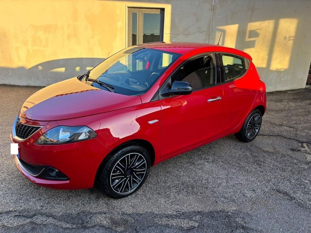 Lancia Ypsilon 2022