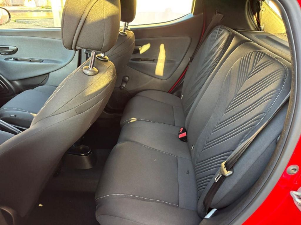 Lancia Ypsilon 2022