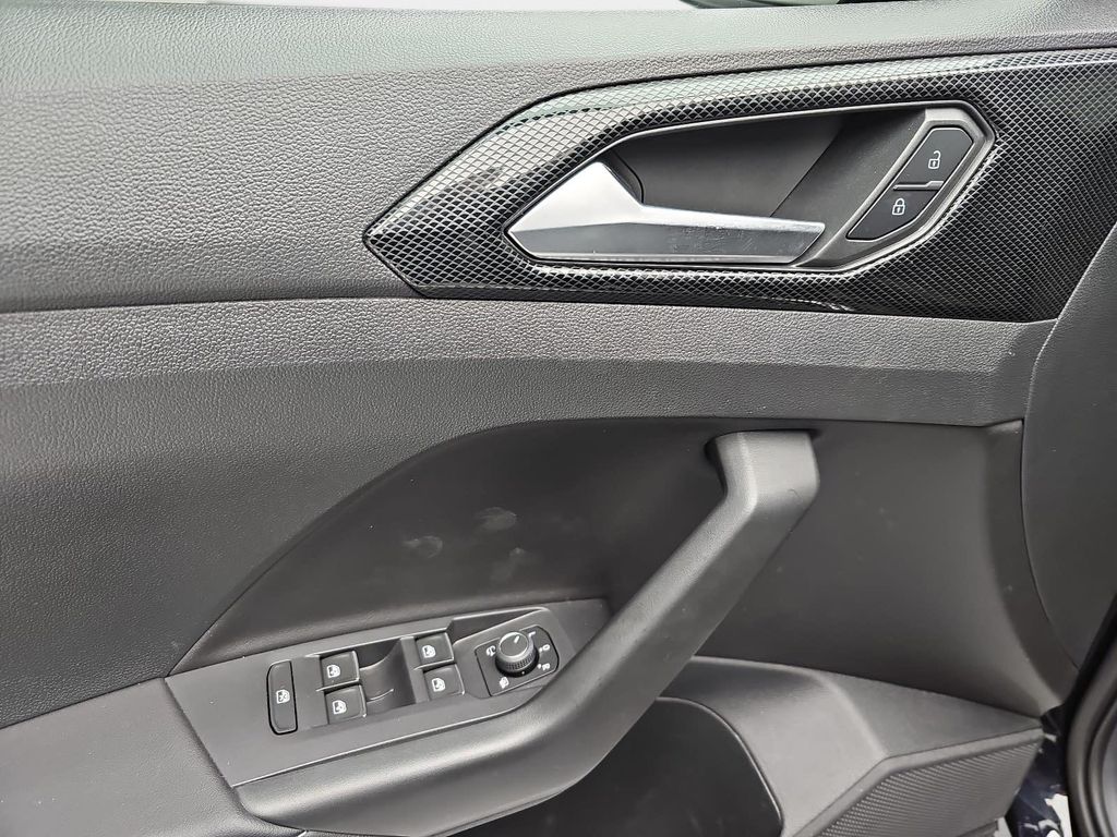 Volkswagen T-Cross 2025