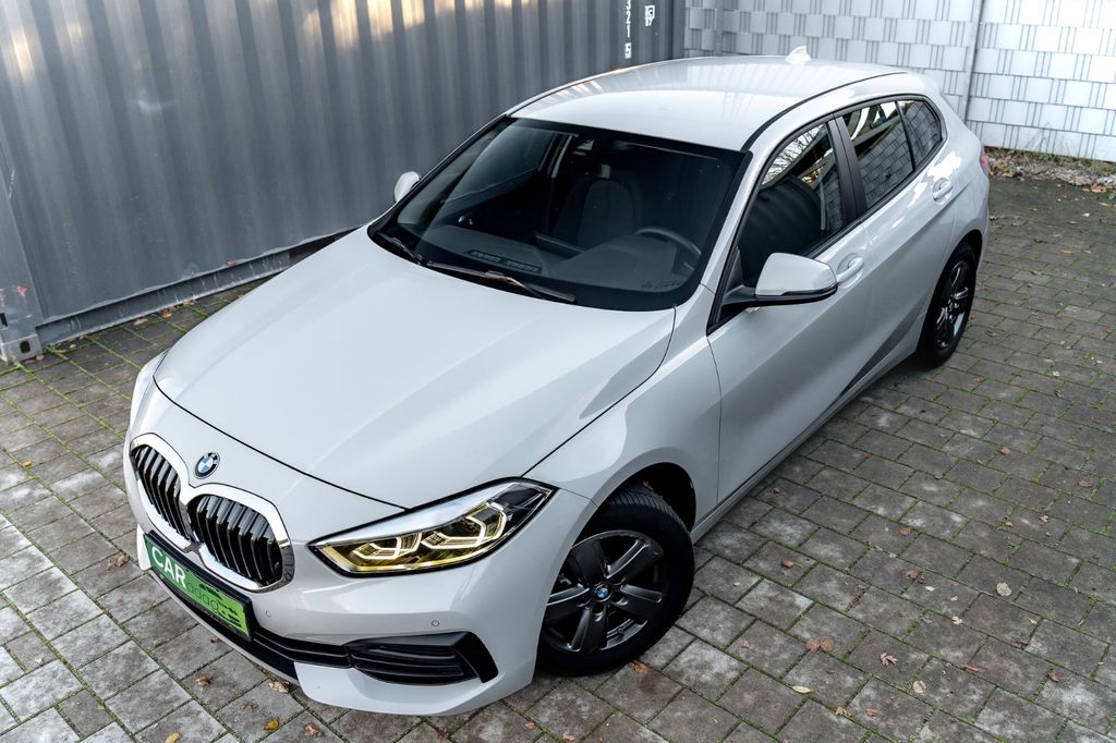 BMW 118 2024