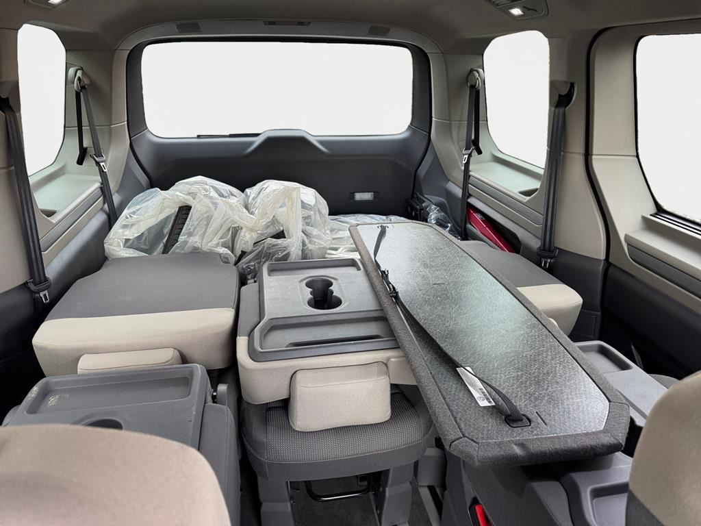 Volkswagen T7 Multivan 2024