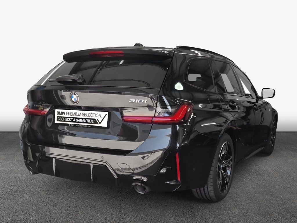 BMW 318 2024