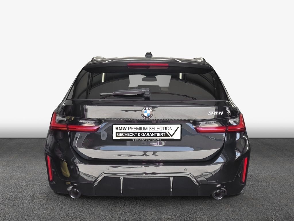 BMW 318 2024