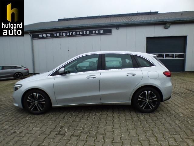 Mercedes-Benz B 180 2023