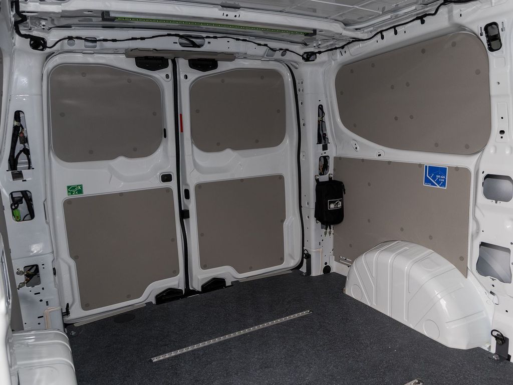 Volkswagen T7 Transporter 2025