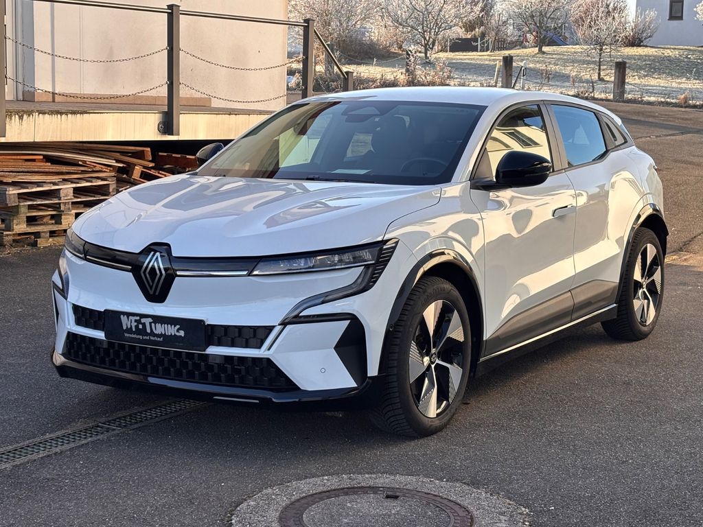 Renault Megane E-TECH 2022