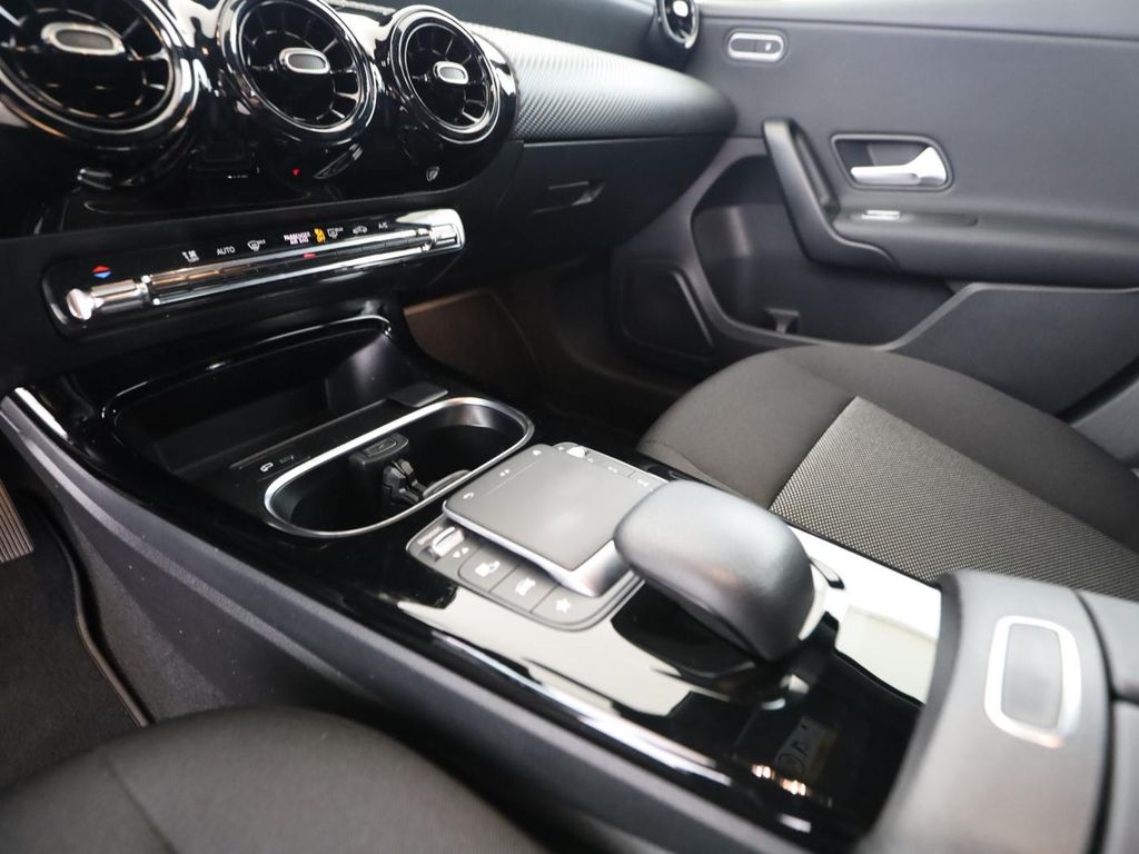 Mercedes-Benz A 180 2022