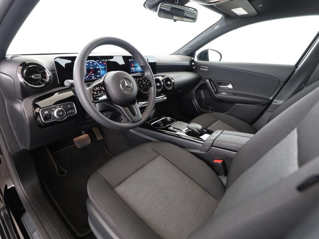 Mercedes-Benz A 180 2022