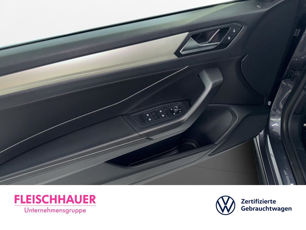 Volkswagen T-Roc 2024