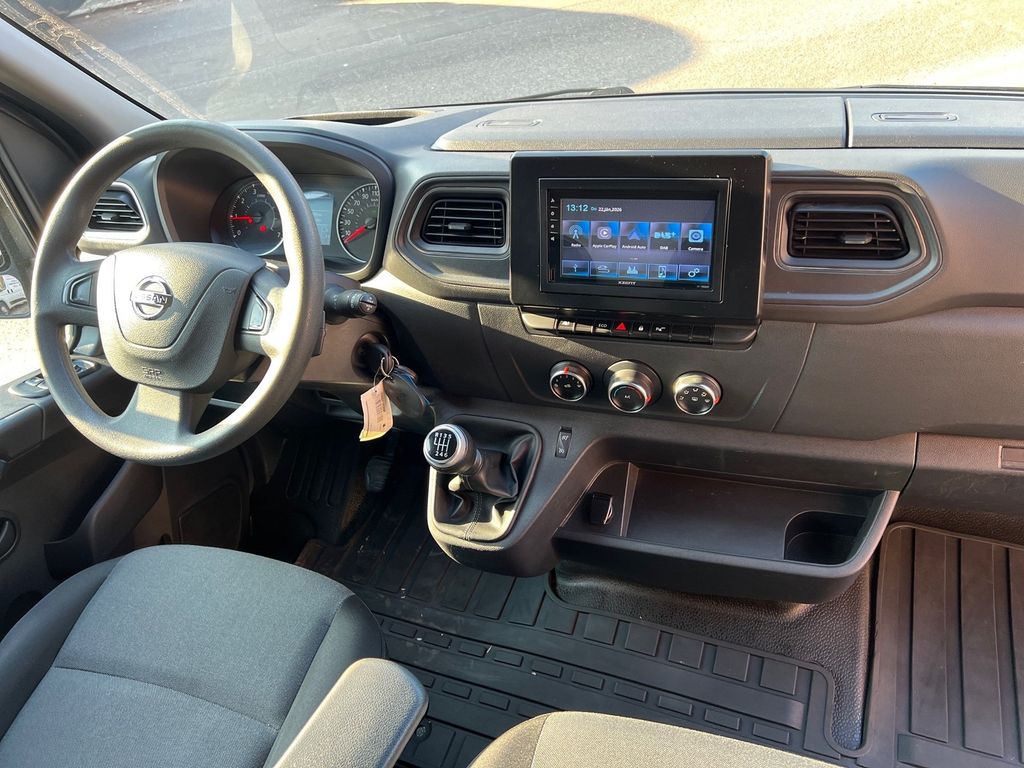 Nissan Interstar 2022