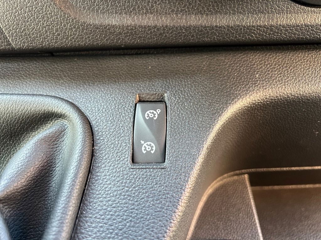 Nissan Interstar 2022