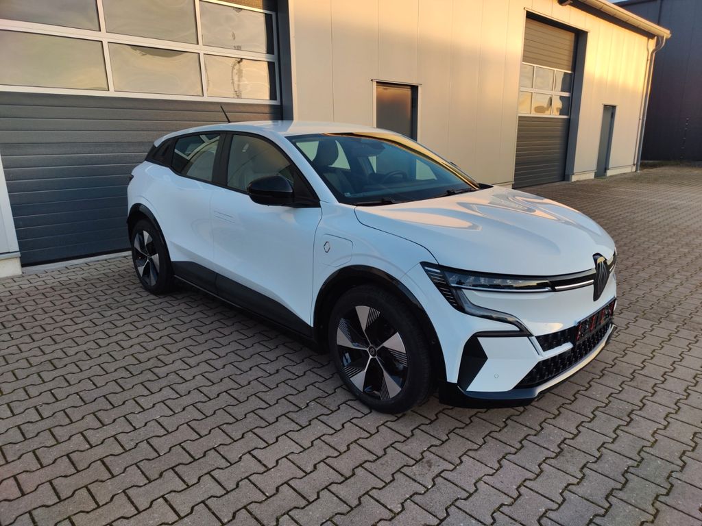 Renault Megane E-TECH 2022