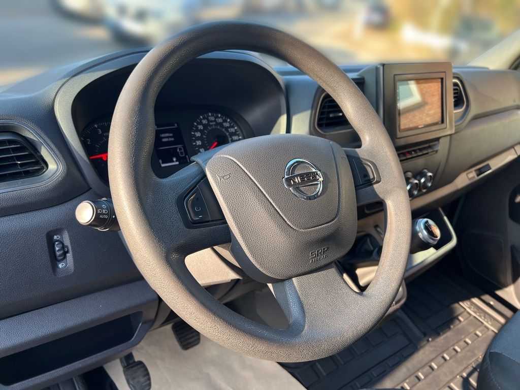 Nissan Interstar 2022