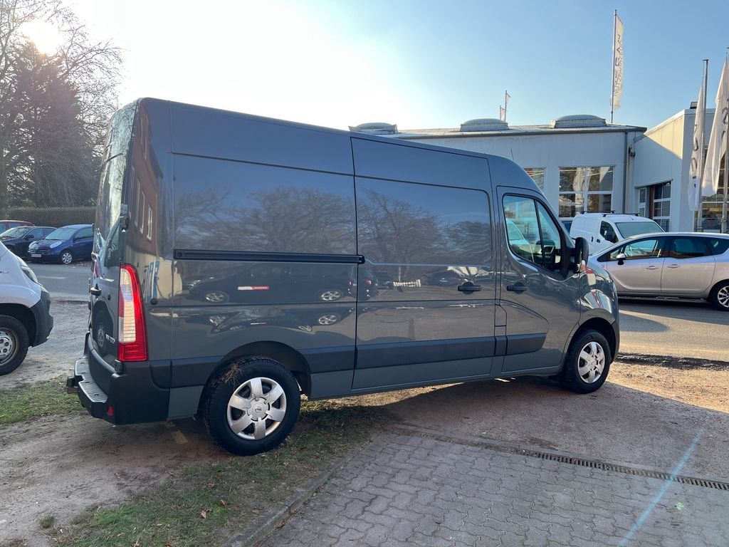 Nissan Interstar 2022