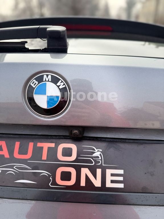 BMW 318 2024