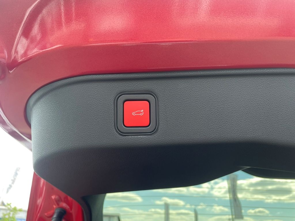 Alfa Romeo Junior 2025