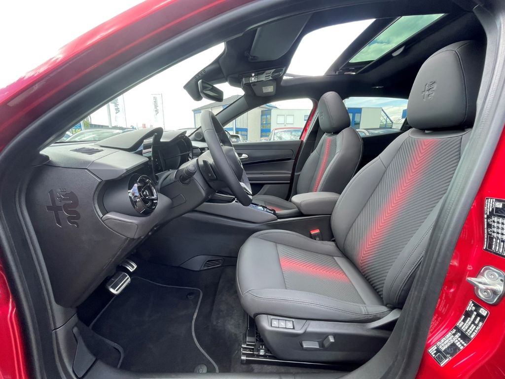 Alfa Romeo Junior 2025