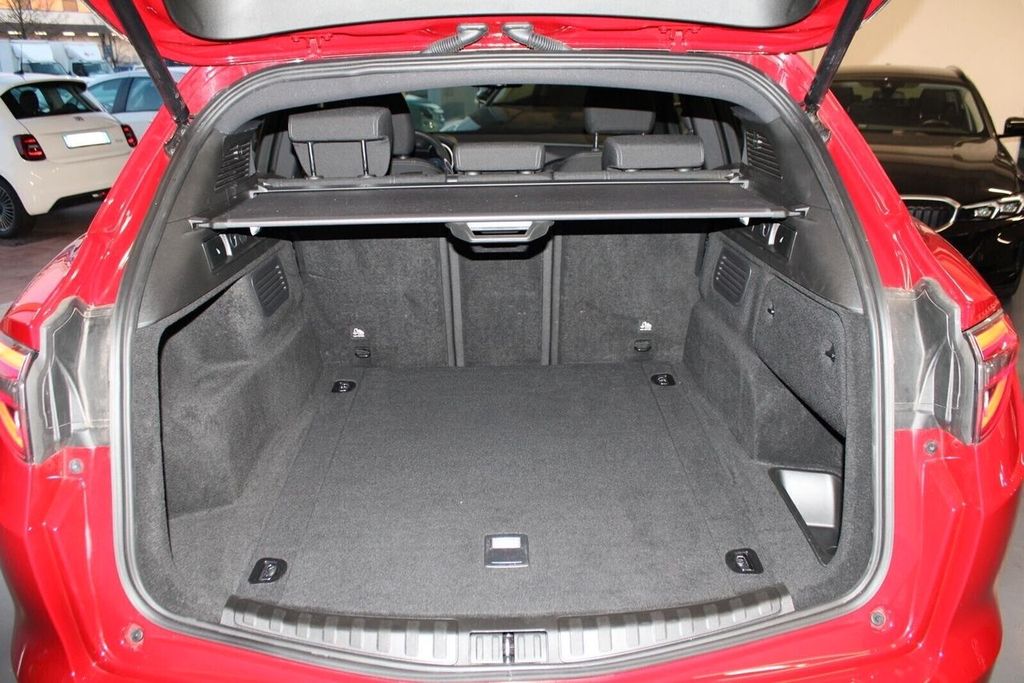 Alfa Romeo Stelvio 2023