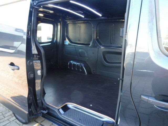 Nissan Primastar 2024