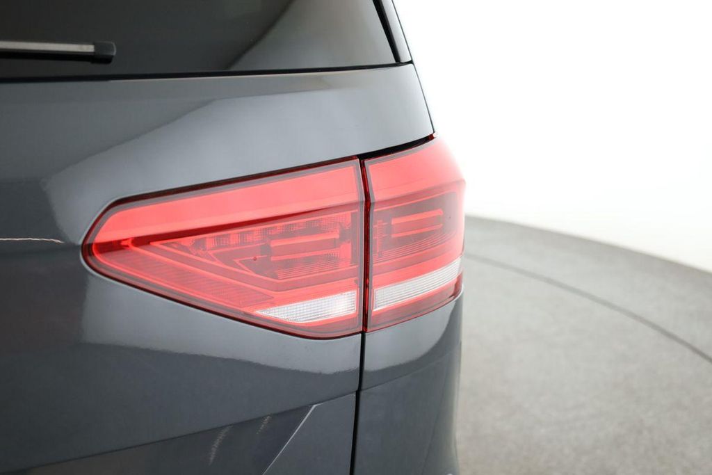 Volkswagen Touran 2025