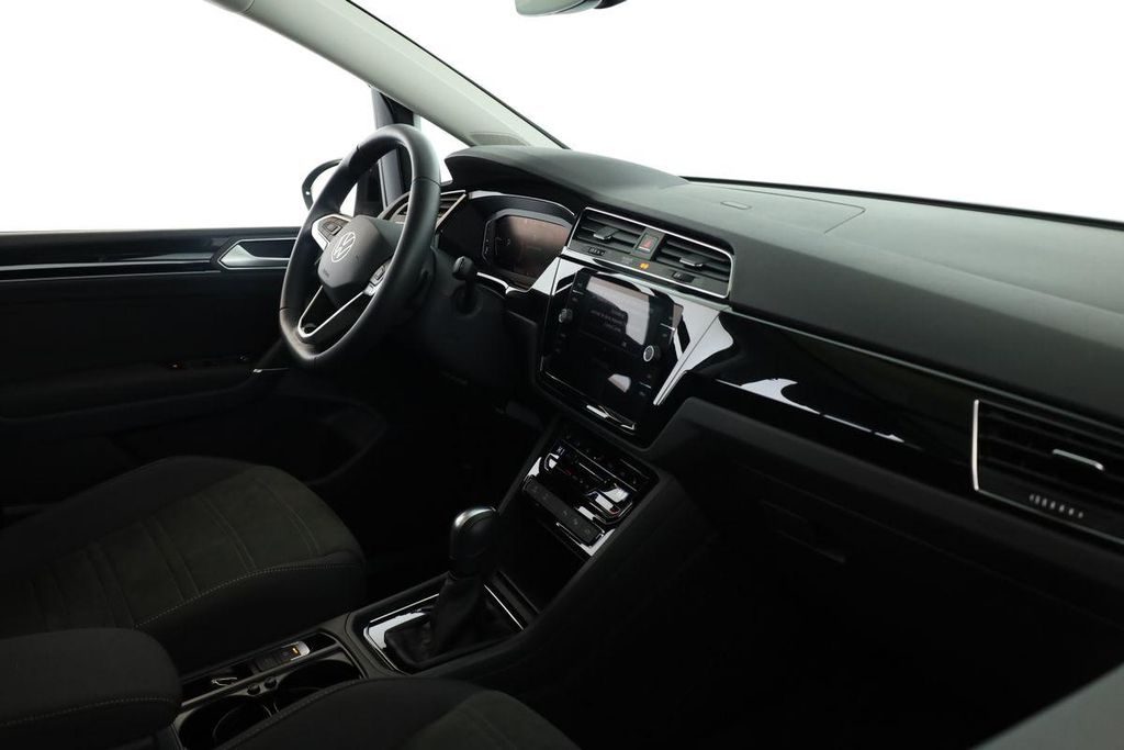 Volkswagen Touran 2025