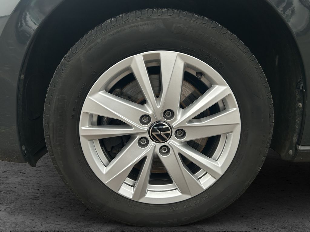 Volkswagen Touran 2023