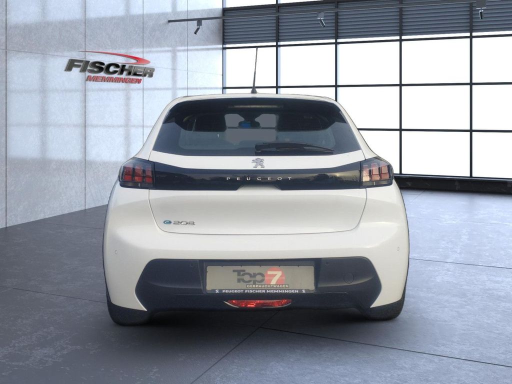Peugeot 208 2022