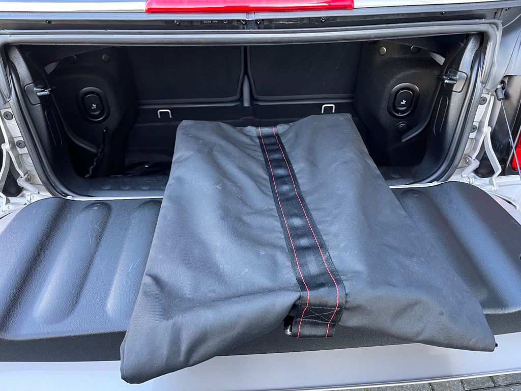 MINI Cooper Cabrio 2023