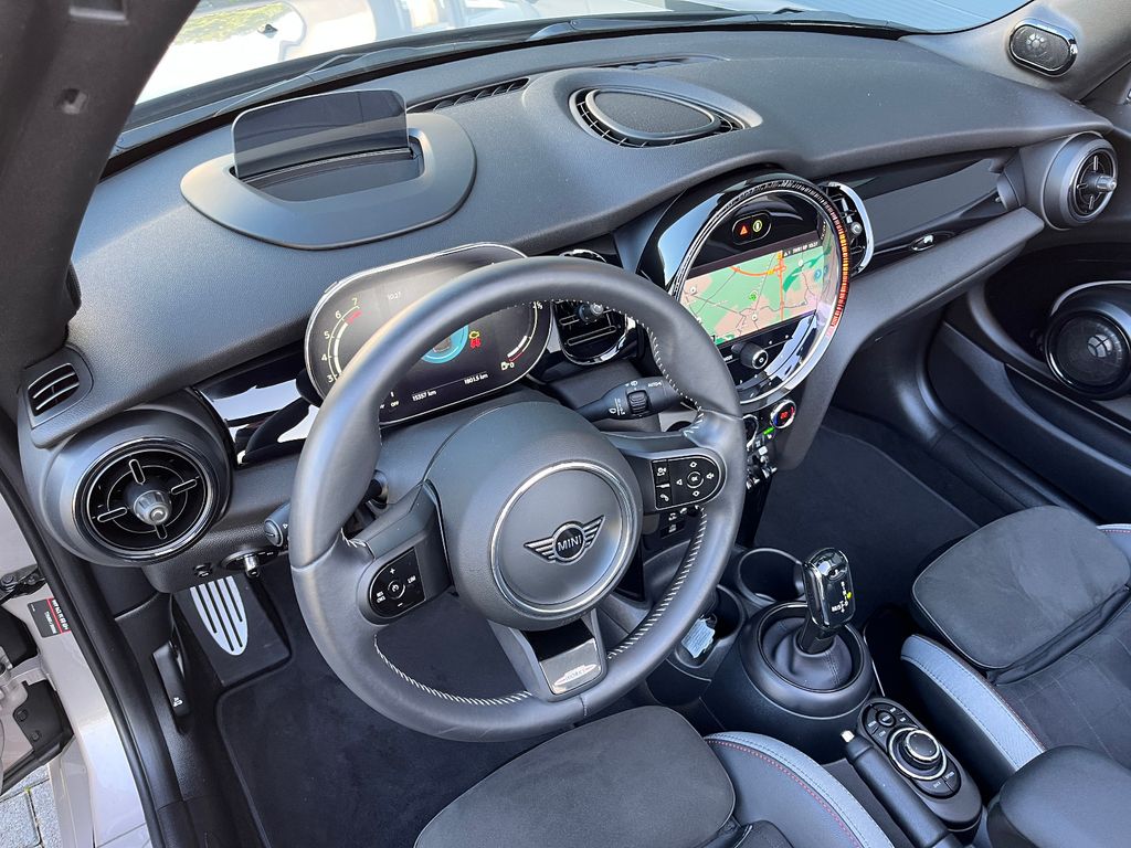 MINI Cooper Cabrio 2023