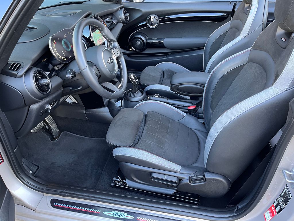 MINI Cooper Cabrio 2023