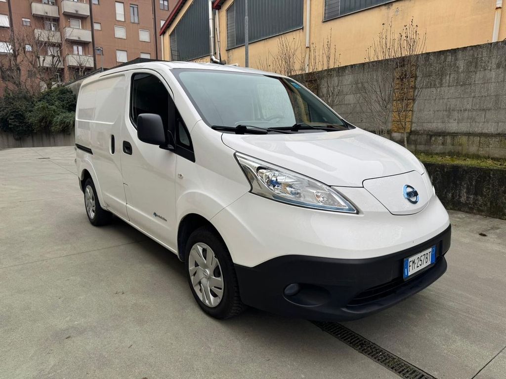 Nissan NV200 2017