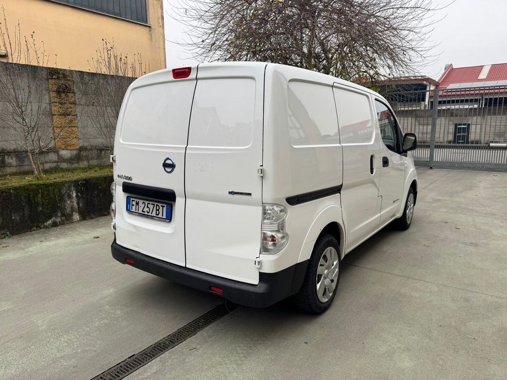 Nissan NV200 2017