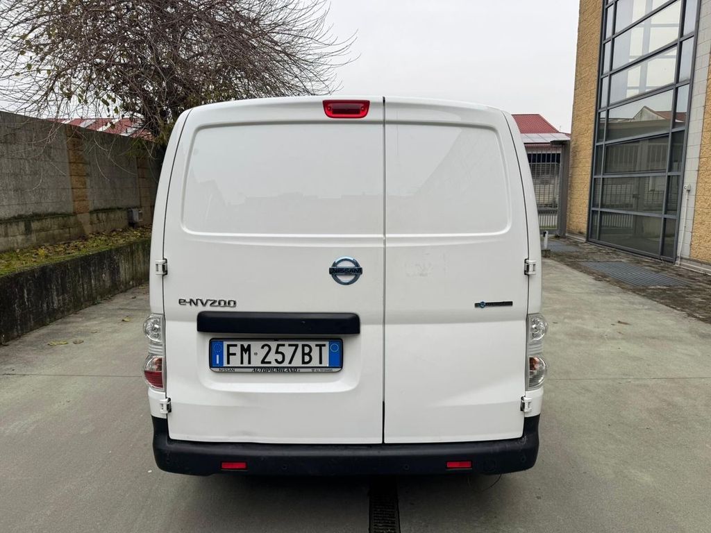 Nissan NV200 2017