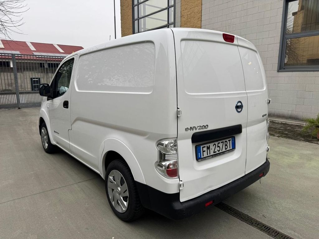 Nissan NV200 2017