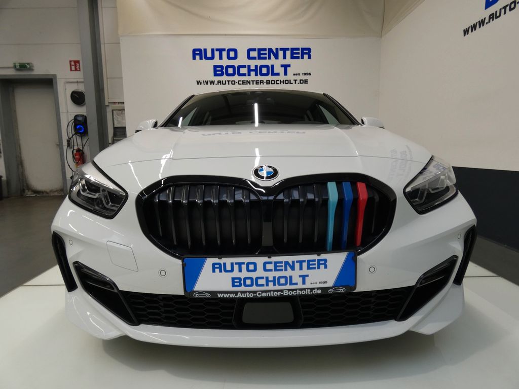 BMW 118 2023