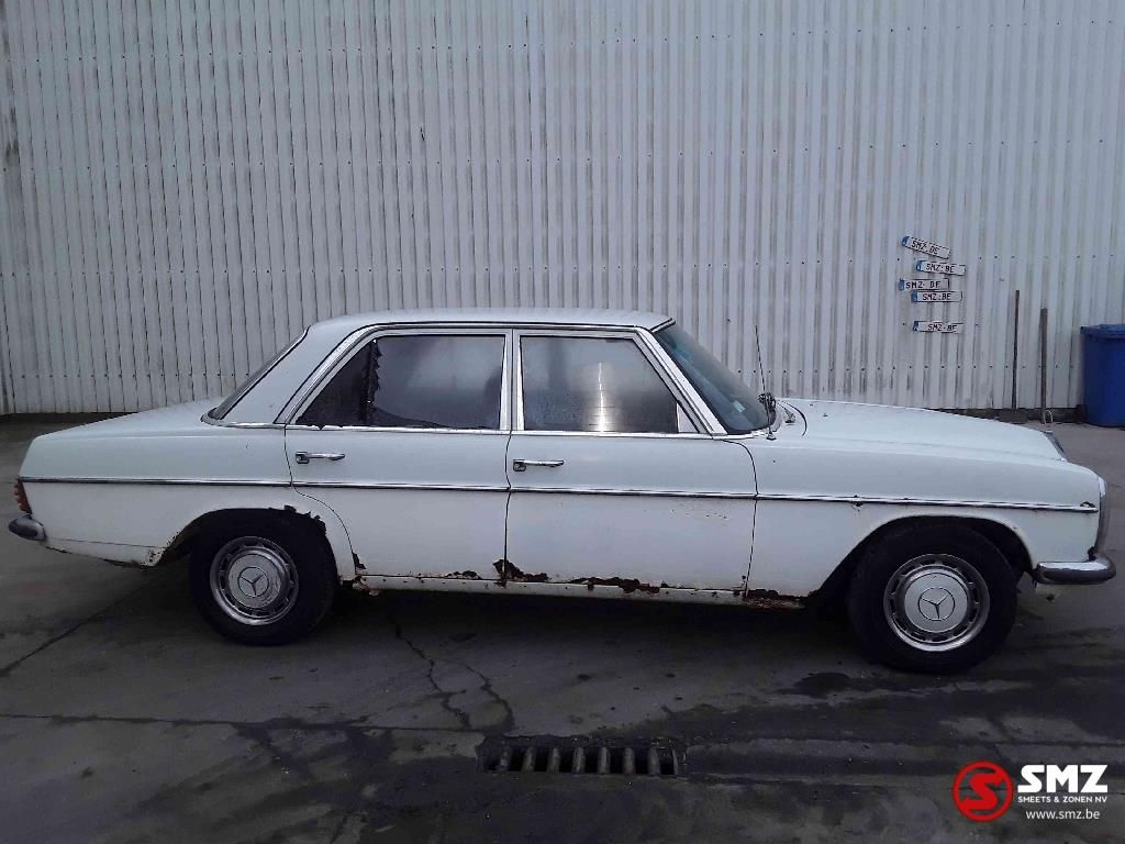 Mercedes-Benz 220 1973