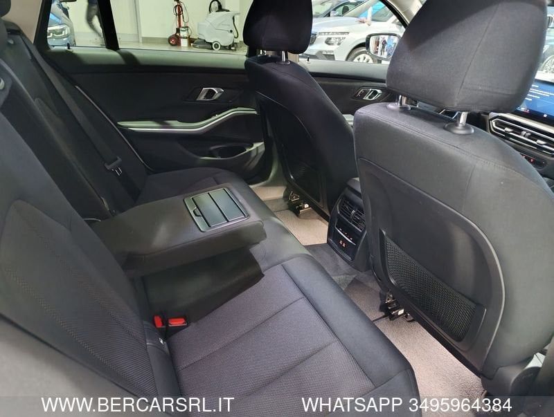 BMW 318 2022