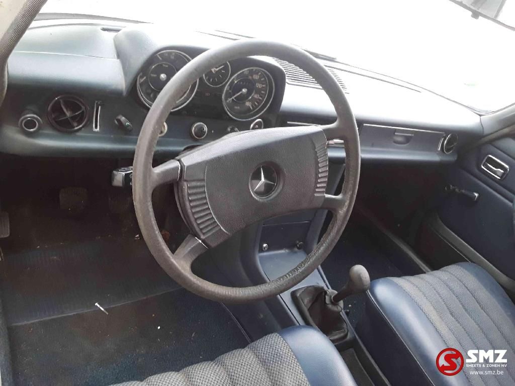 Mercedes-Benz 220 1973