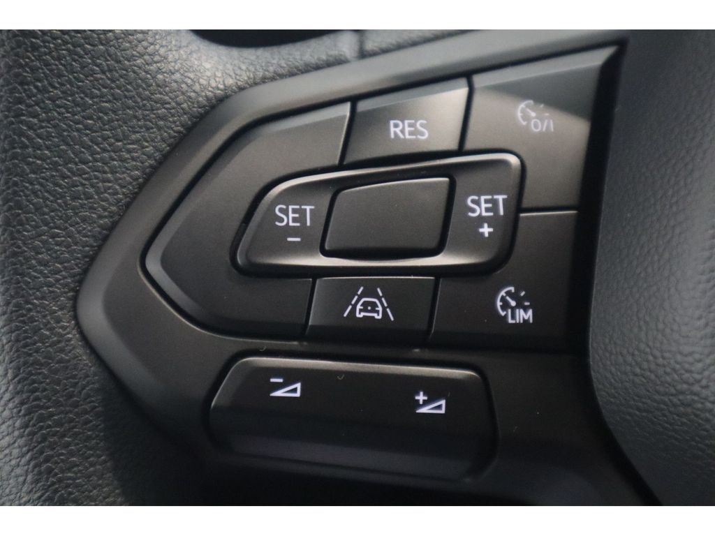 Volkswagen T7 Transporter