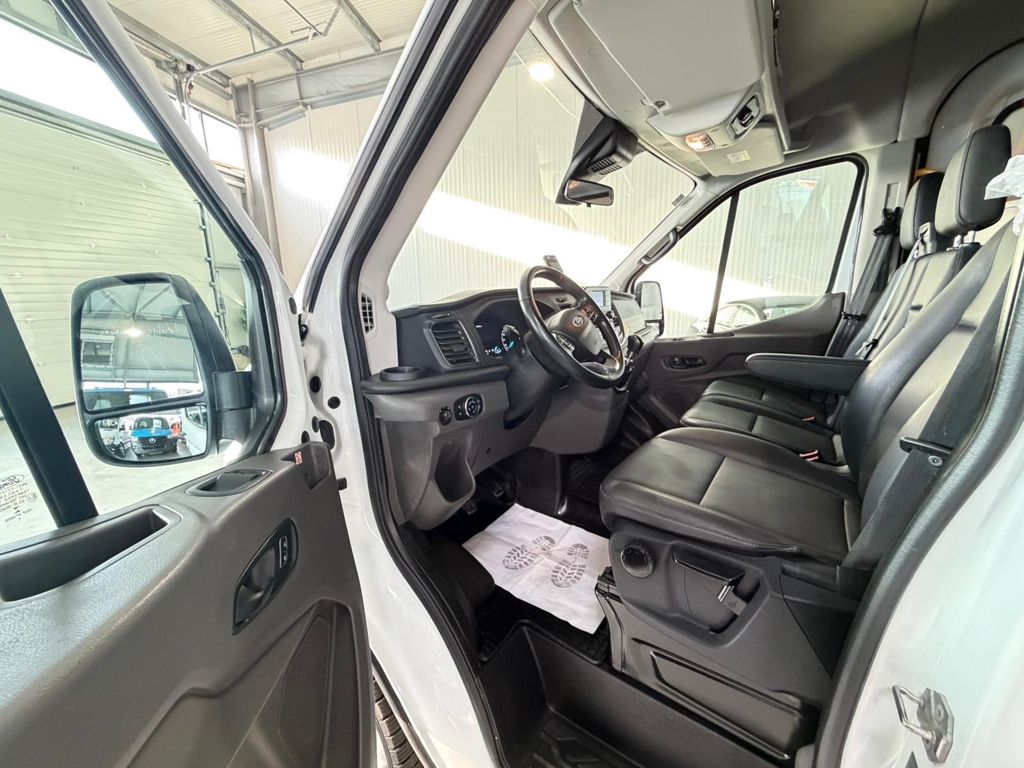 Ford Transit 2021